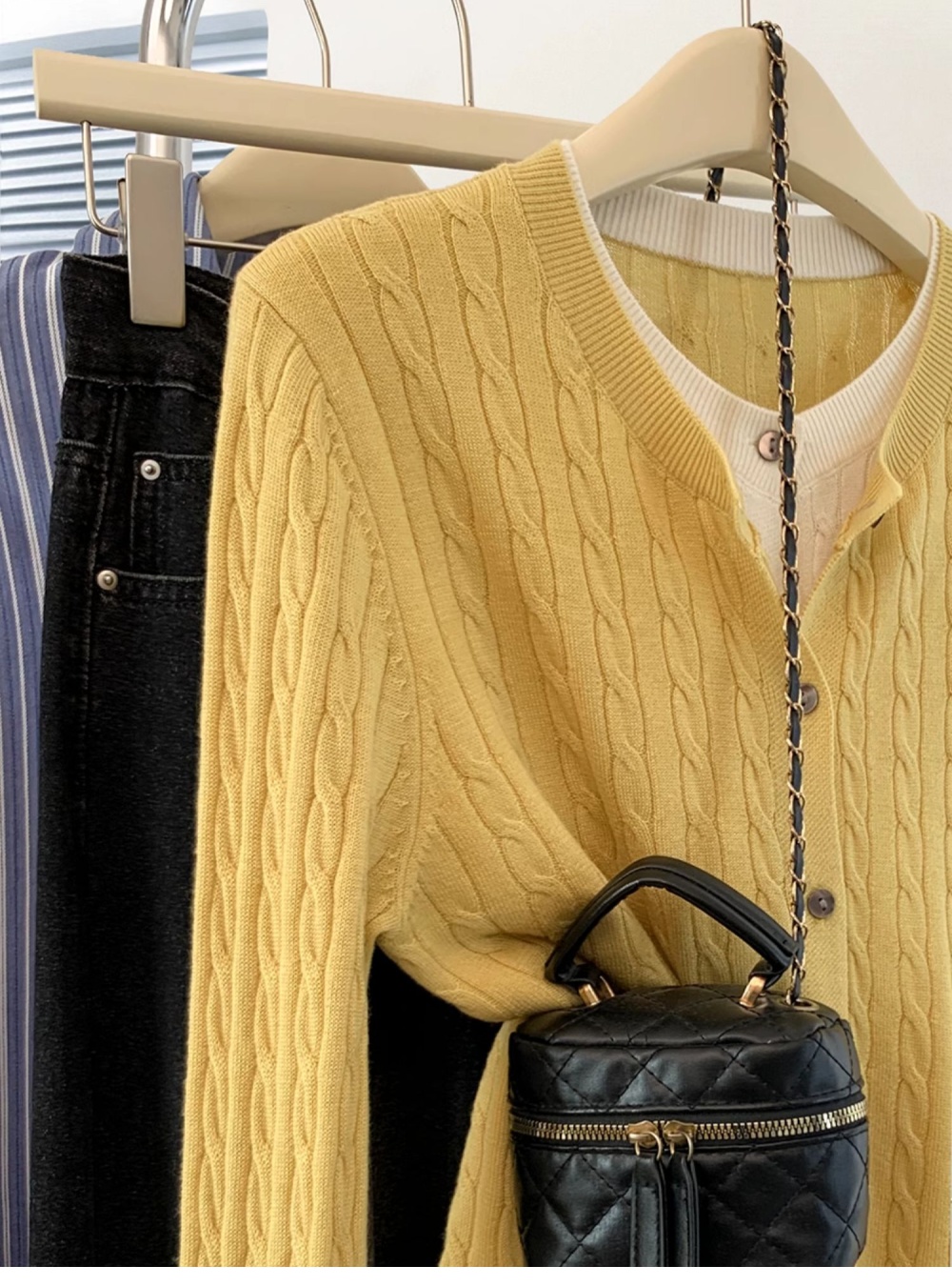 Yellow long sleeve cardigan autumn and winter coat