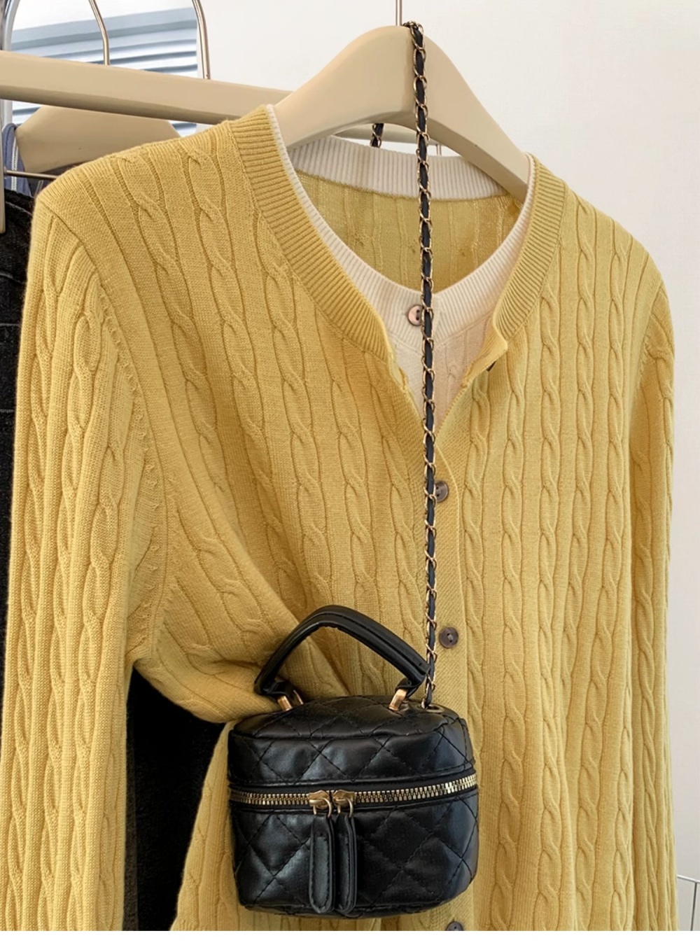 Yellow long sleeve cardigan autumn and winter coat