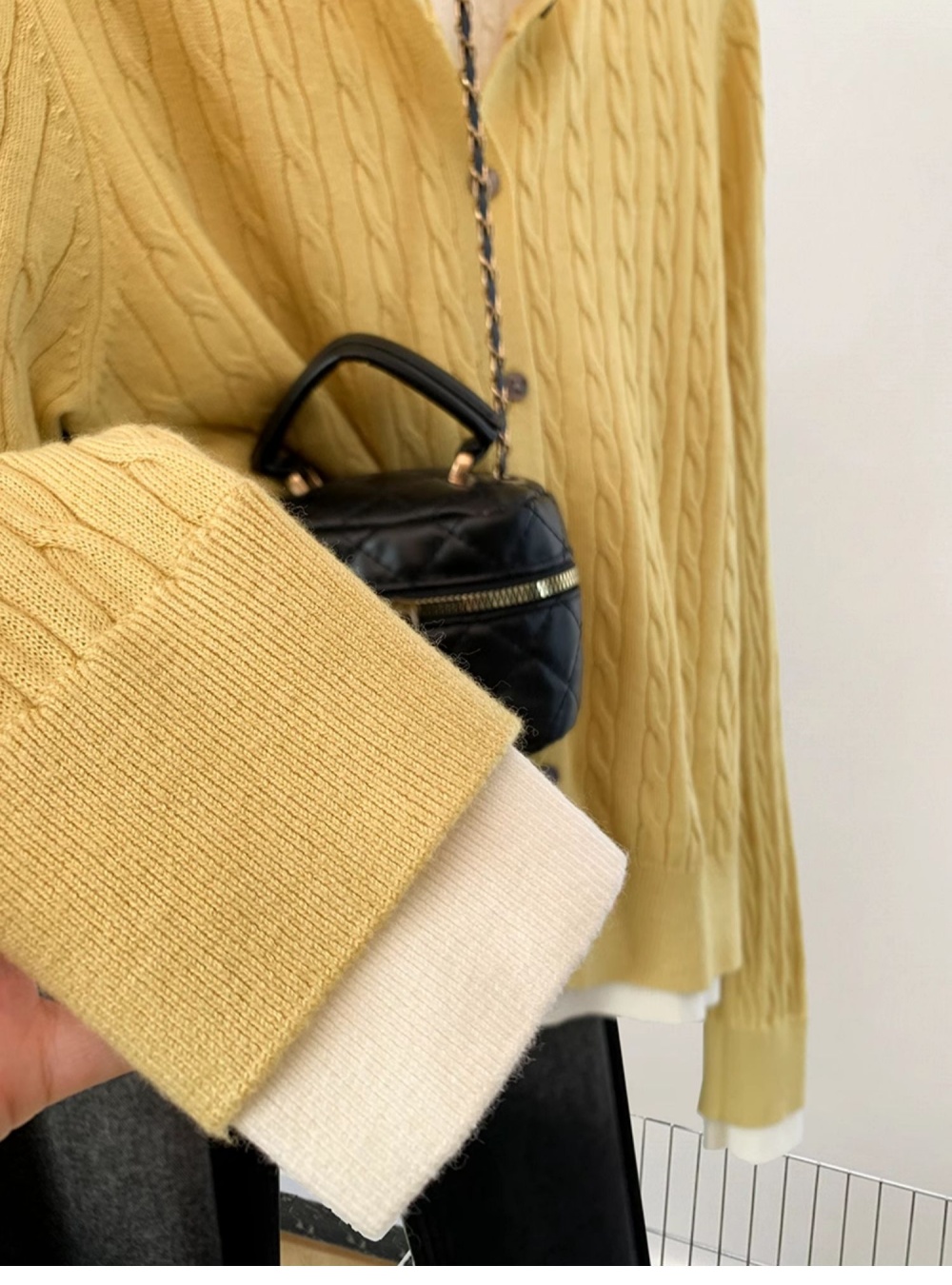 Yellow long sleeve cardigan autumn and winter coat