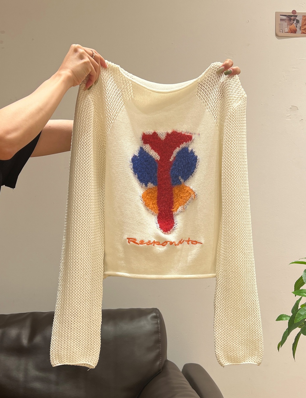 Round neck bottoming shirt embroidery sweater