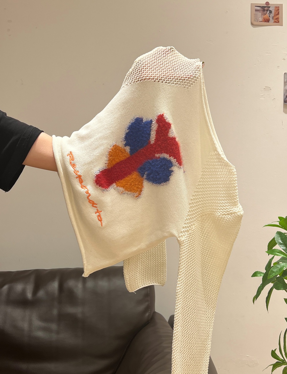 Round neck bottoming shirt embroidery sweater