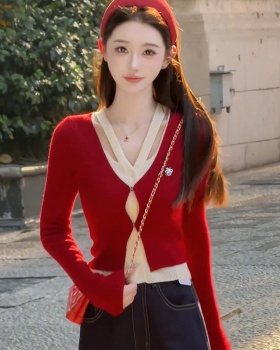 Mixed colors heart Pseudo-two sweater