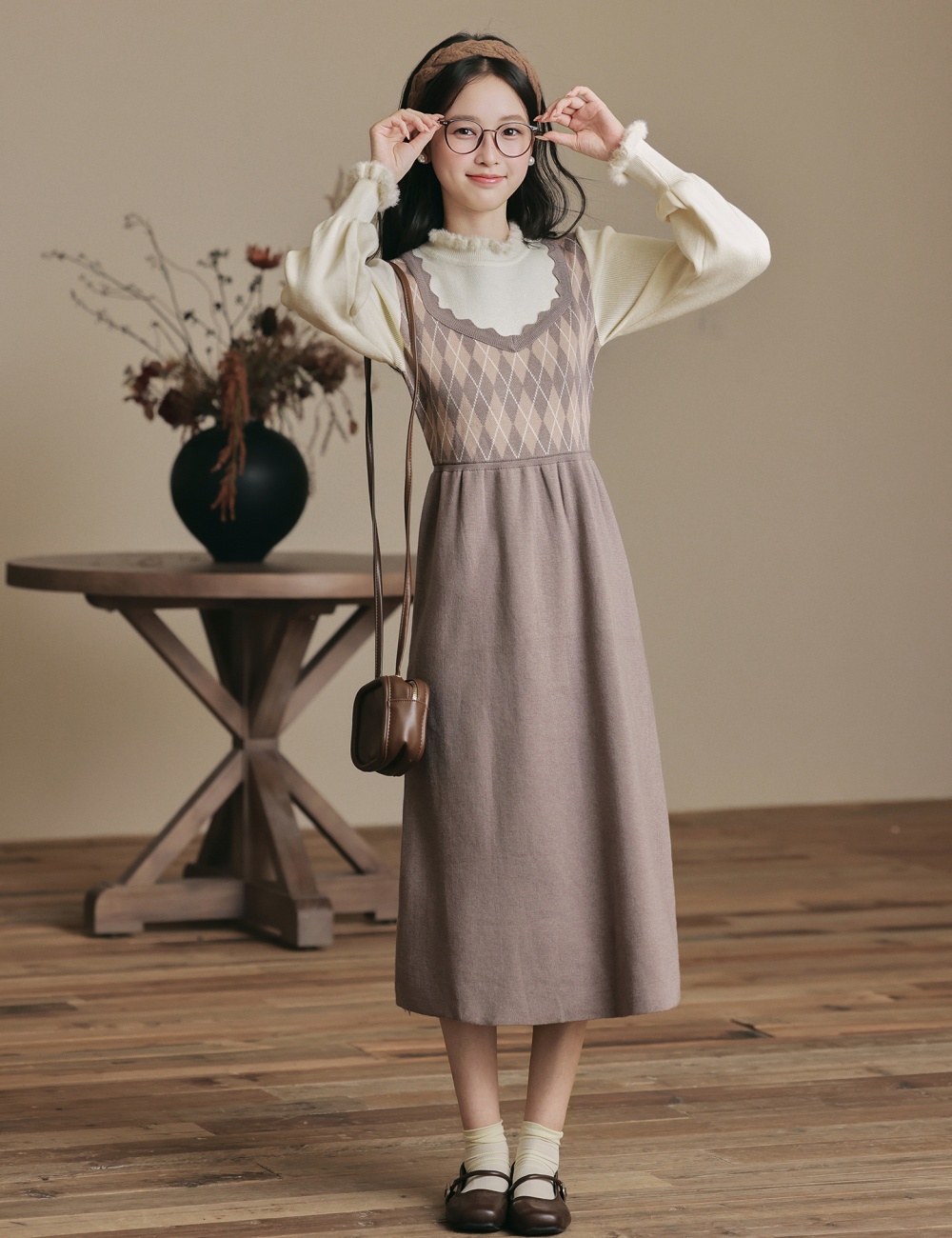 Autumn sweater dress Pseudo-two sleeveless dress