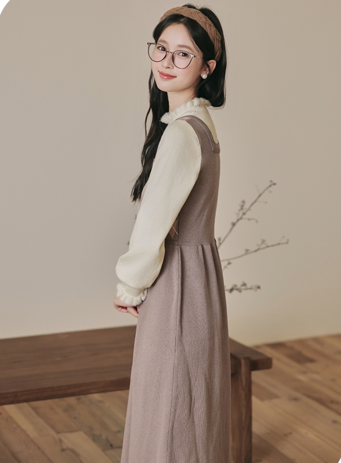Autumn sweater dress Pseudo-two sleeveless dress