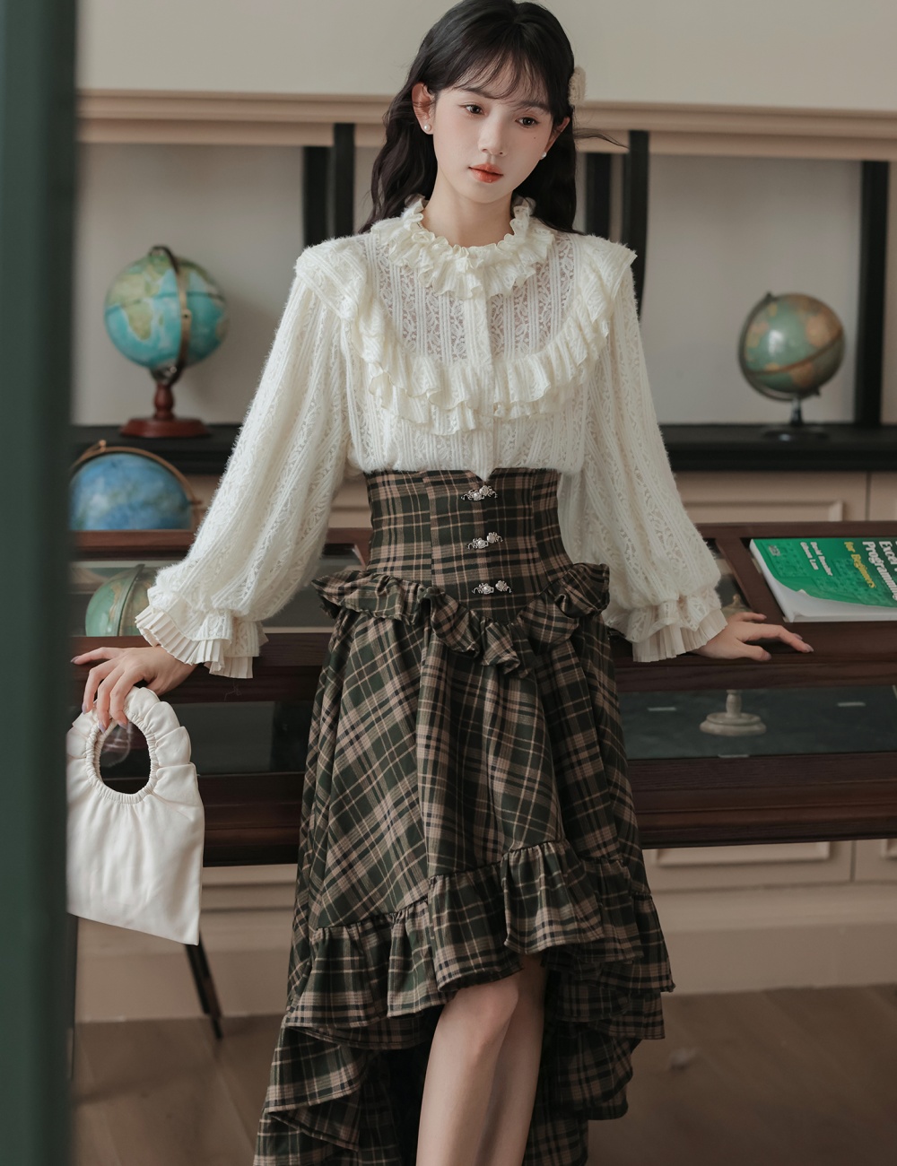 Plaid lantern sleeve shirt thick short skirt a set