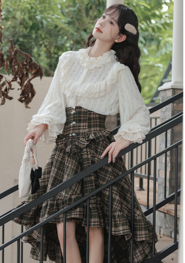 Plaid lantern sleeve shirt thick short skirt a set