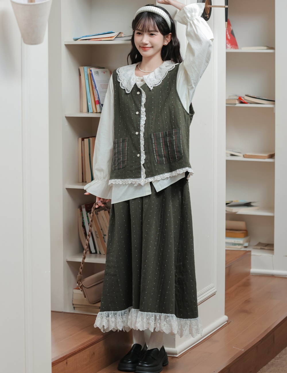 Autumn lace short skirt art slim waistcoat 3pcs set