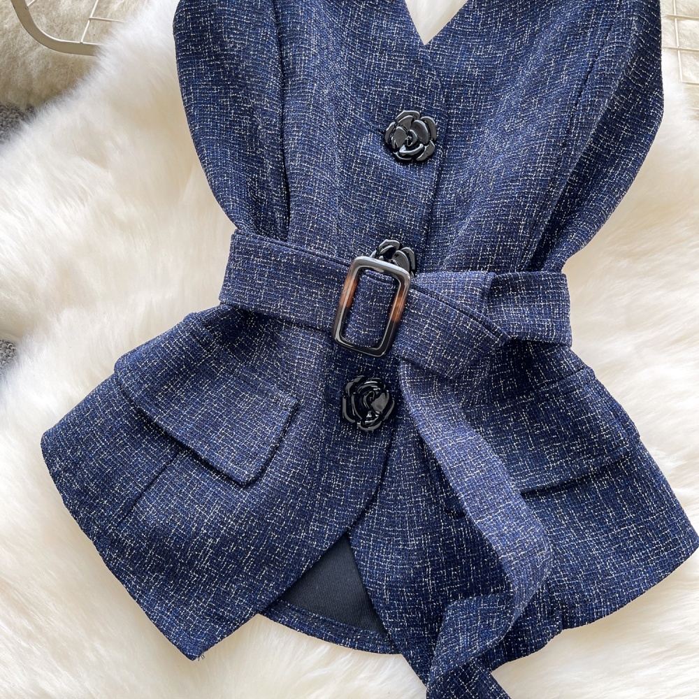 Sling autumn vest wears outside business suit for women