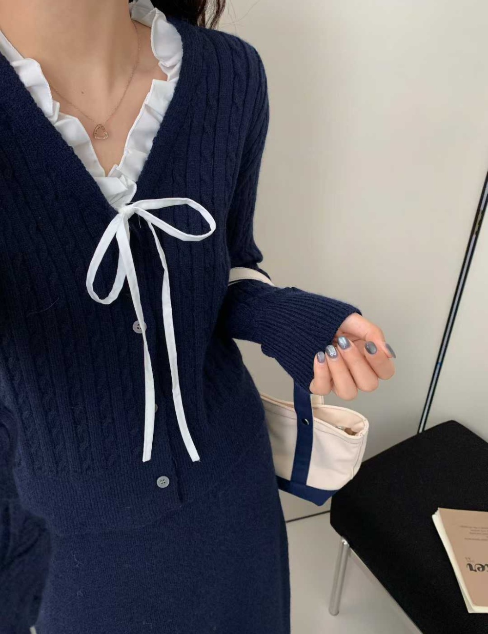 Knitted high waist sweater V-neck bow long skirt a set