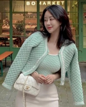 Mixed colors Korean style cardigan chanelstyle coat 2pcs set