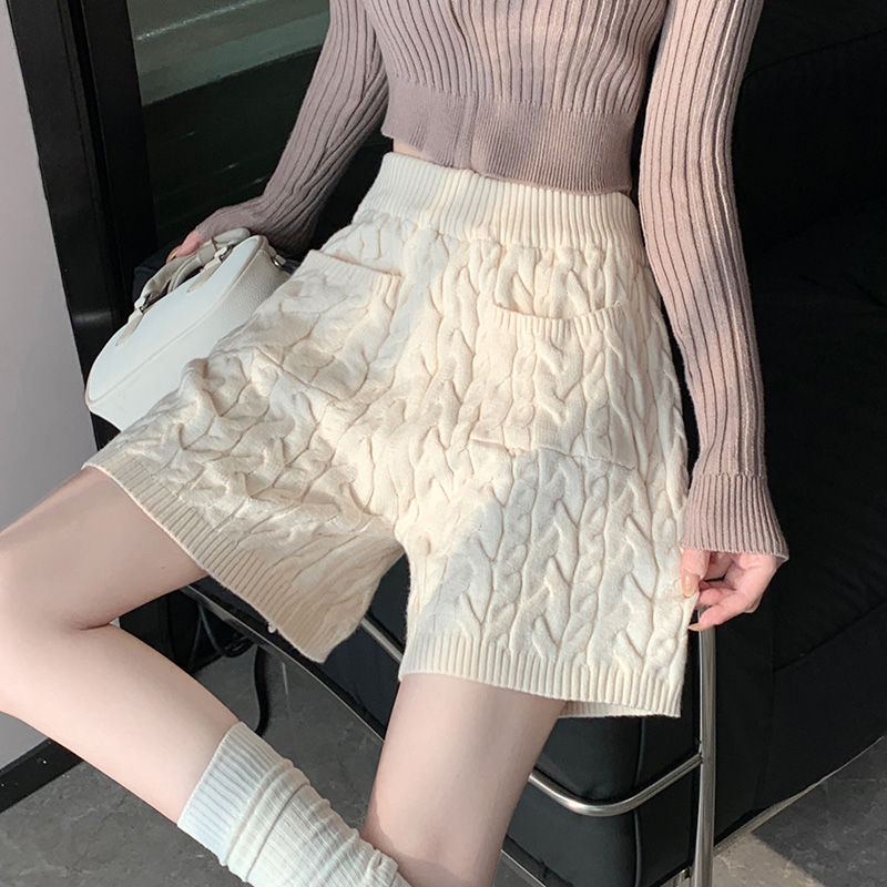 Twist Casual wears outside shorts thick high waist sweater