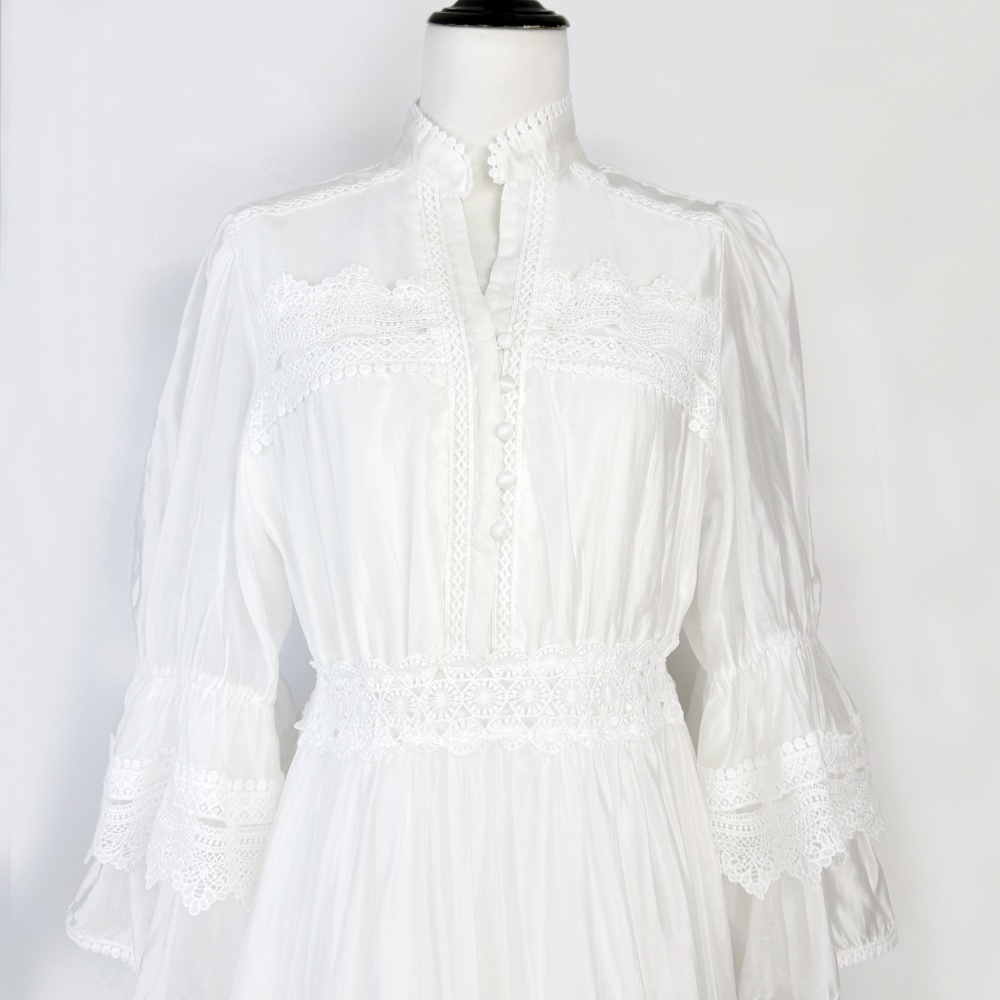 Hollow autumn trumpet sleeves European style long lace dress