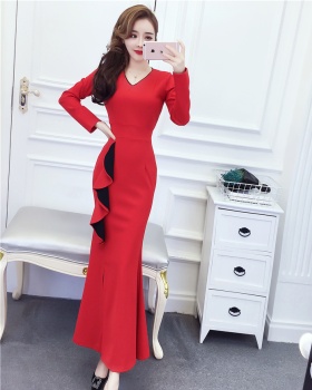 Autumn and winter lotus leaf edges dress split formal dress