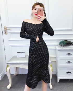 Fashion long horizontal collar strapless dress