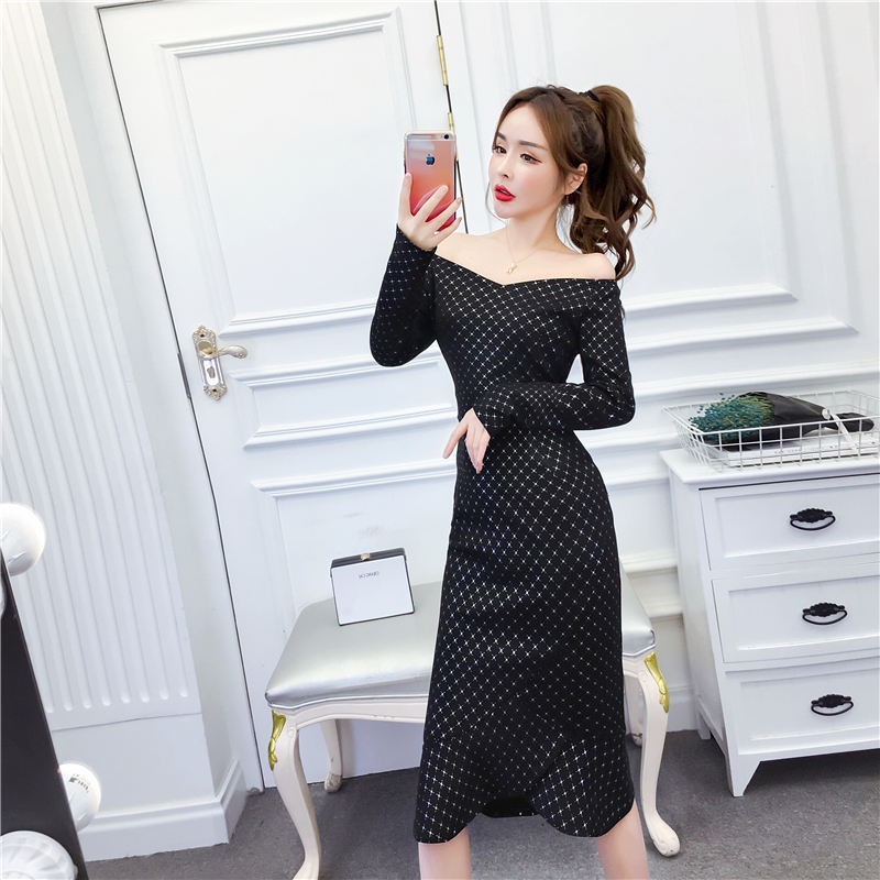 Fashion long horizontal collar strapless dress