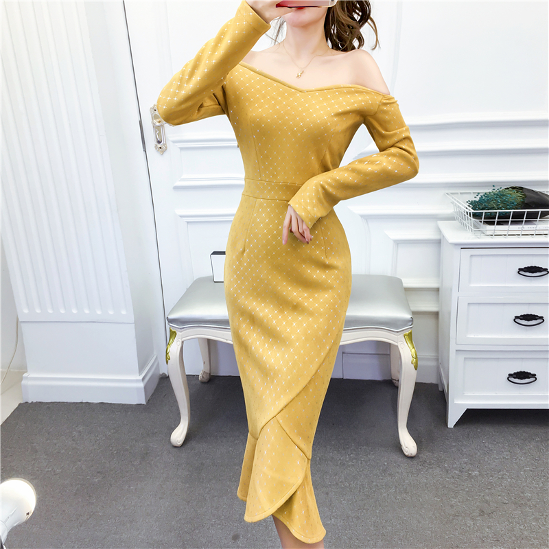 Fashion long horizontal collar strapless dress