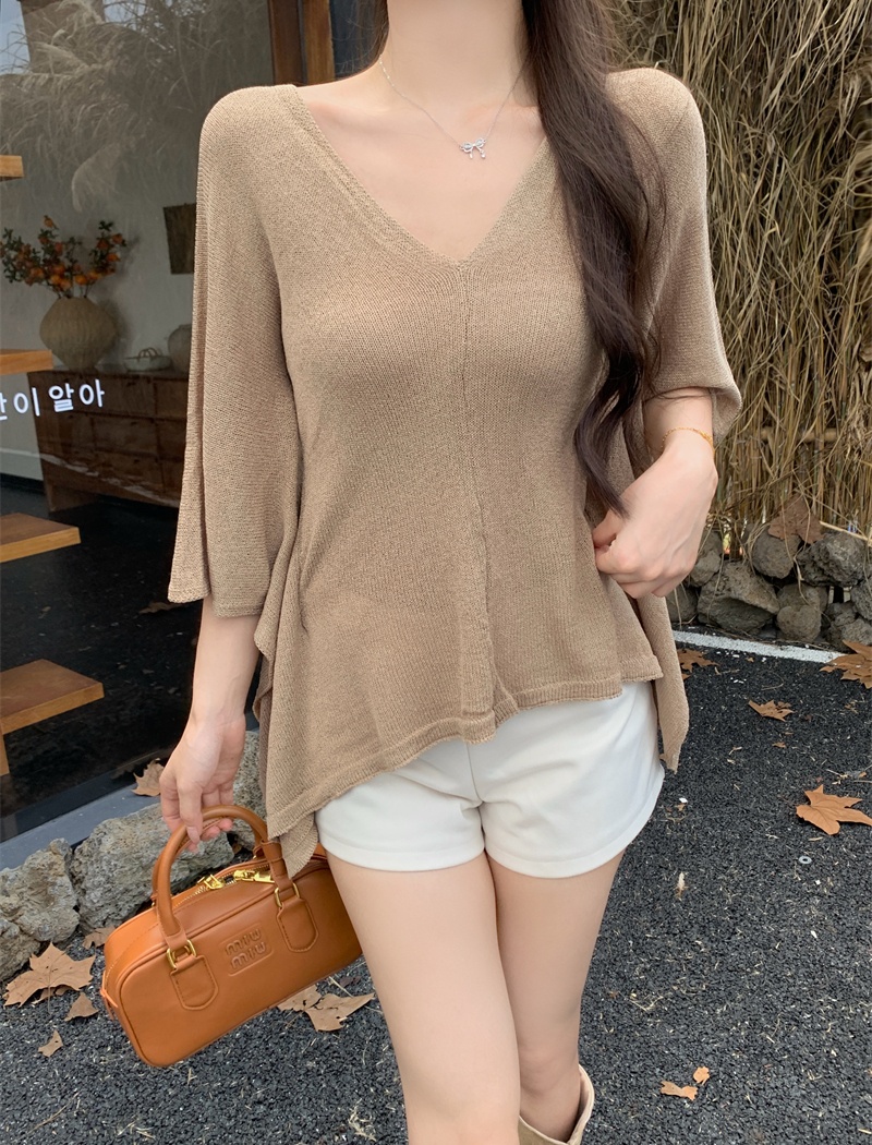 Knitted slim temperament bat sleeve V-neck tops for women