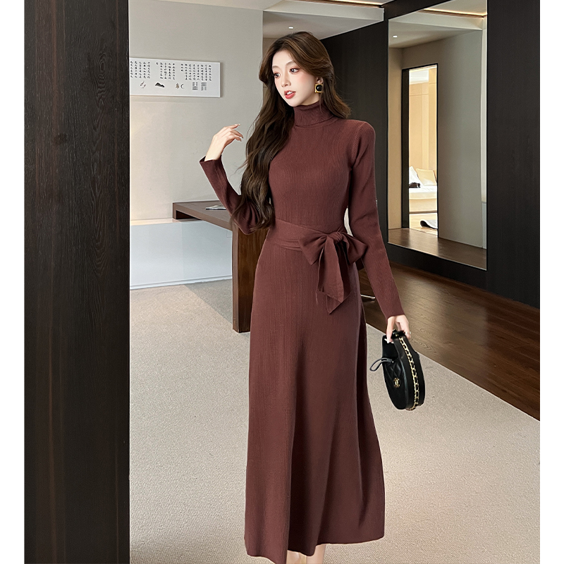 High collar slim knitted fashion pinched waist dress