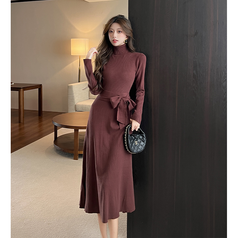 High collar slim knitted fashion pinched waist dress