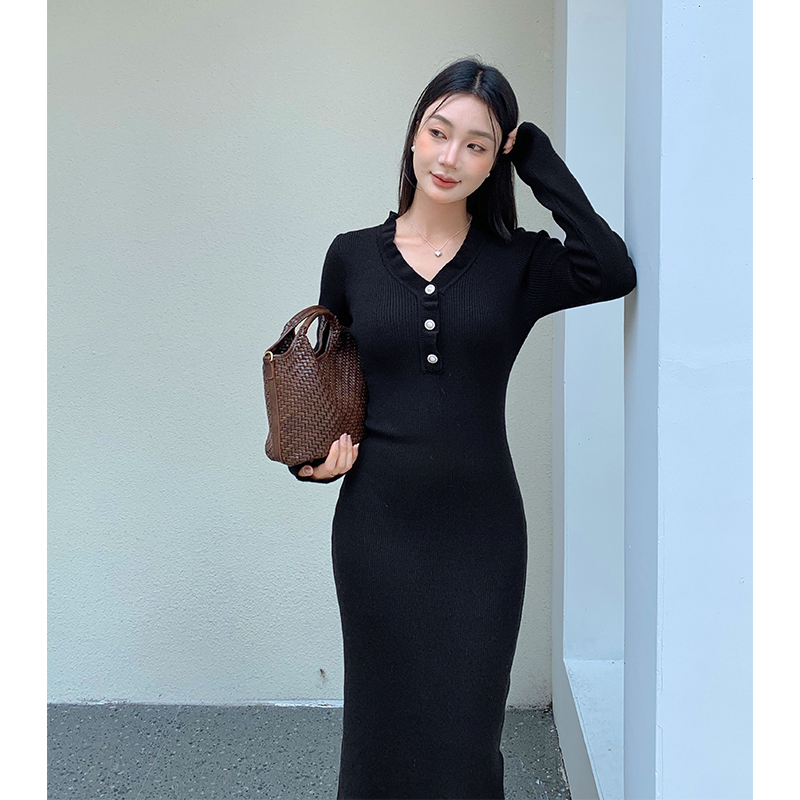 Knitted slim sweater inside the ride dress for women