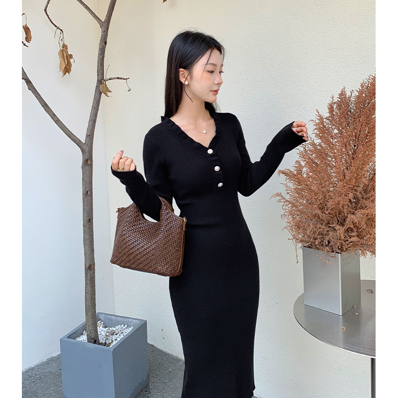 Knitted slim sweater inside the ride dress for women