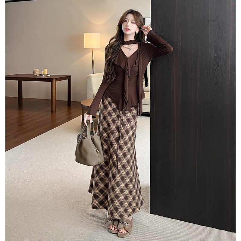 Autumn and winter streamer T-shirt V-neck long skirt 2pcs set