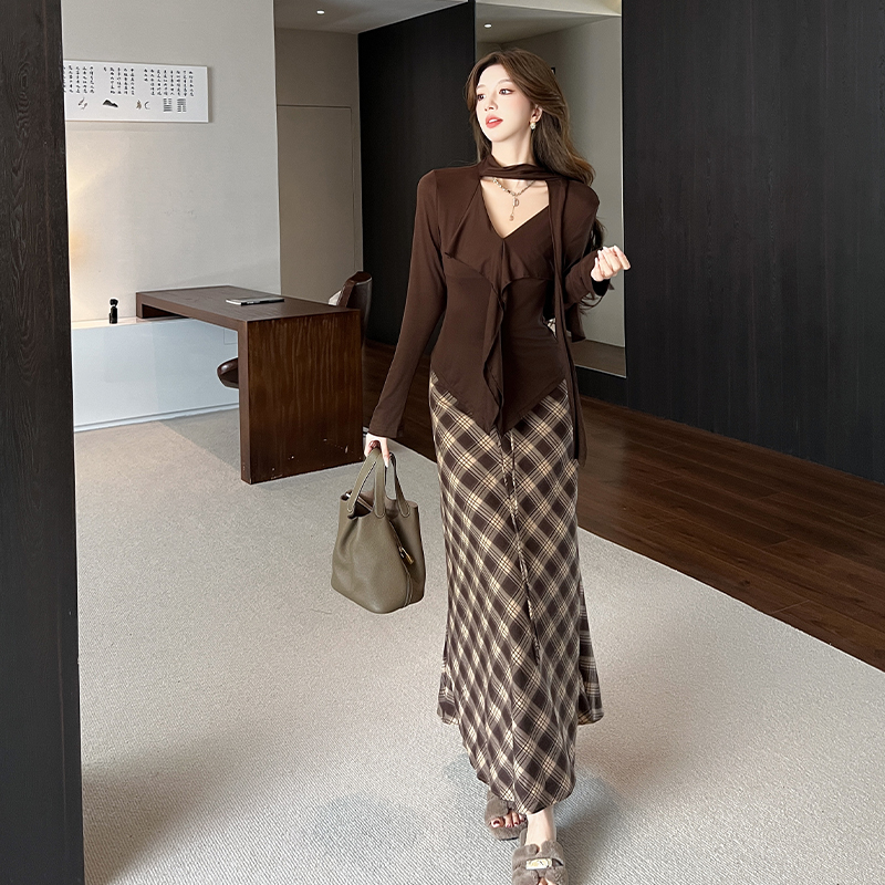 Autumn and winter streamer T-shirt V-neck long skirt 2pcs set
