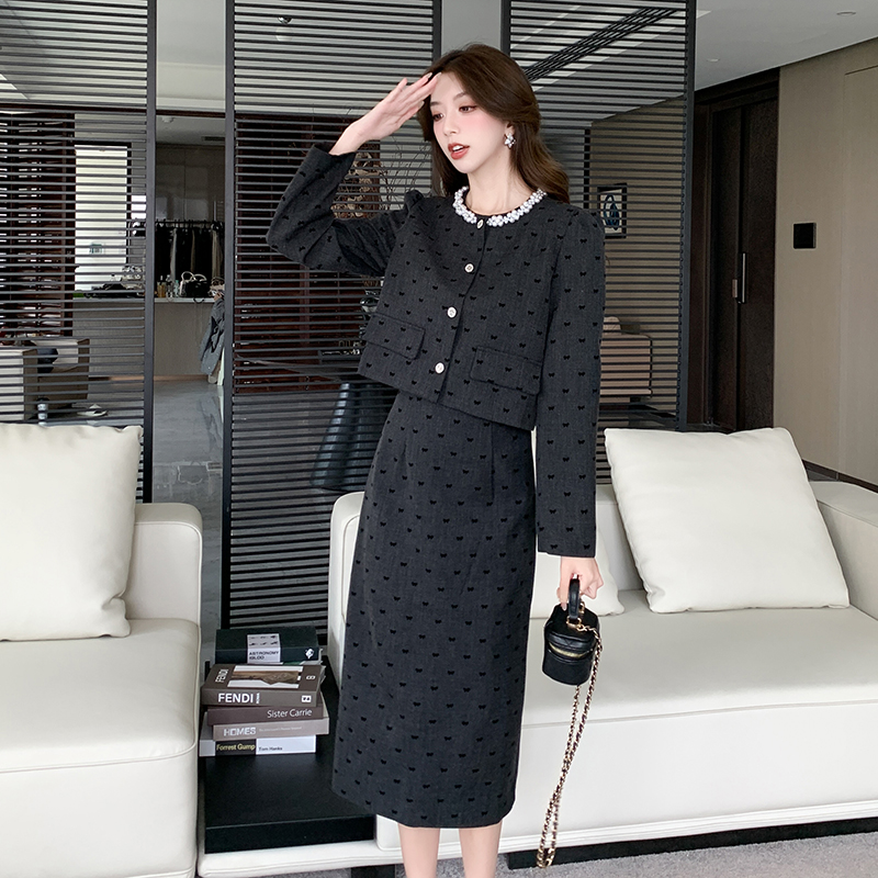 Chanelstyle printing long skirt autumn coat 2pcs set for women