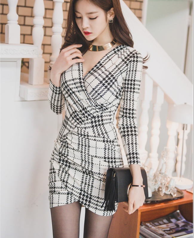 Korean style bottoming sexy slim V-neck houndstooth dress