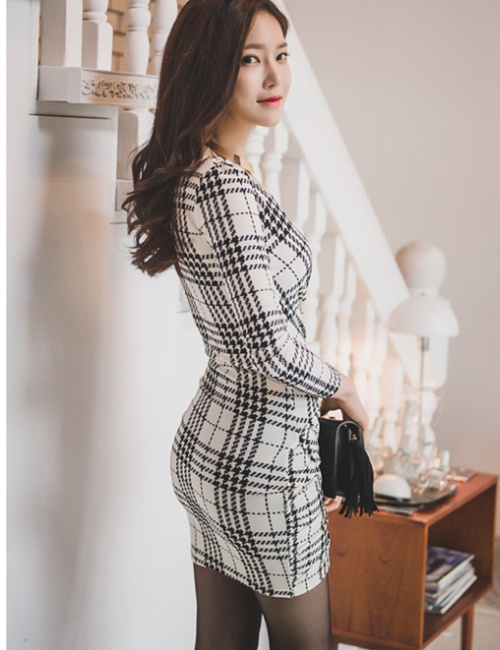 Korean style bottoming sexy slim V-neck houndstooth dress