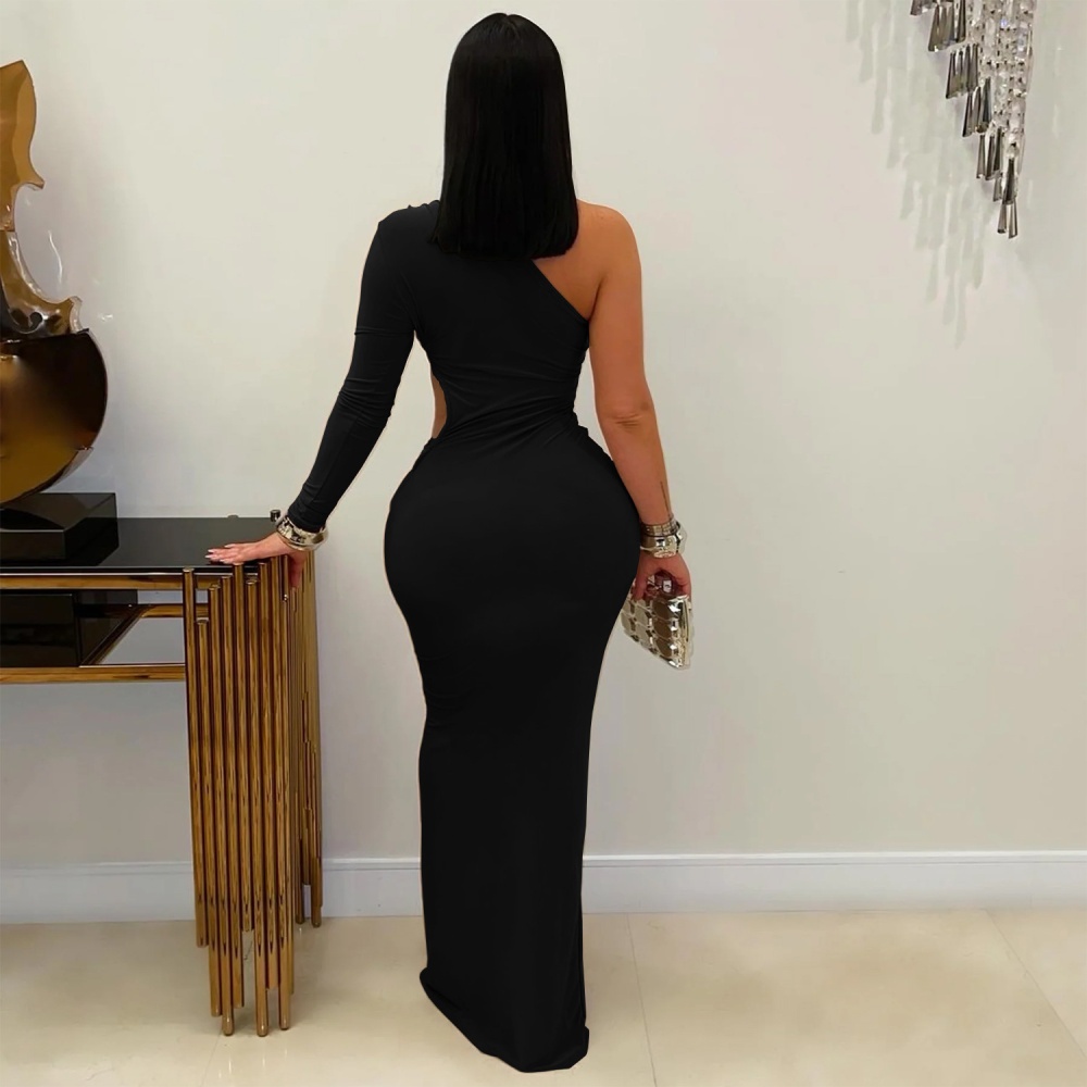 Fashion slim European style sexy sloping shoulder dress for women
