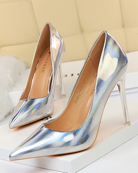 Metal high-heeled glossy pointed patent leather shoes
