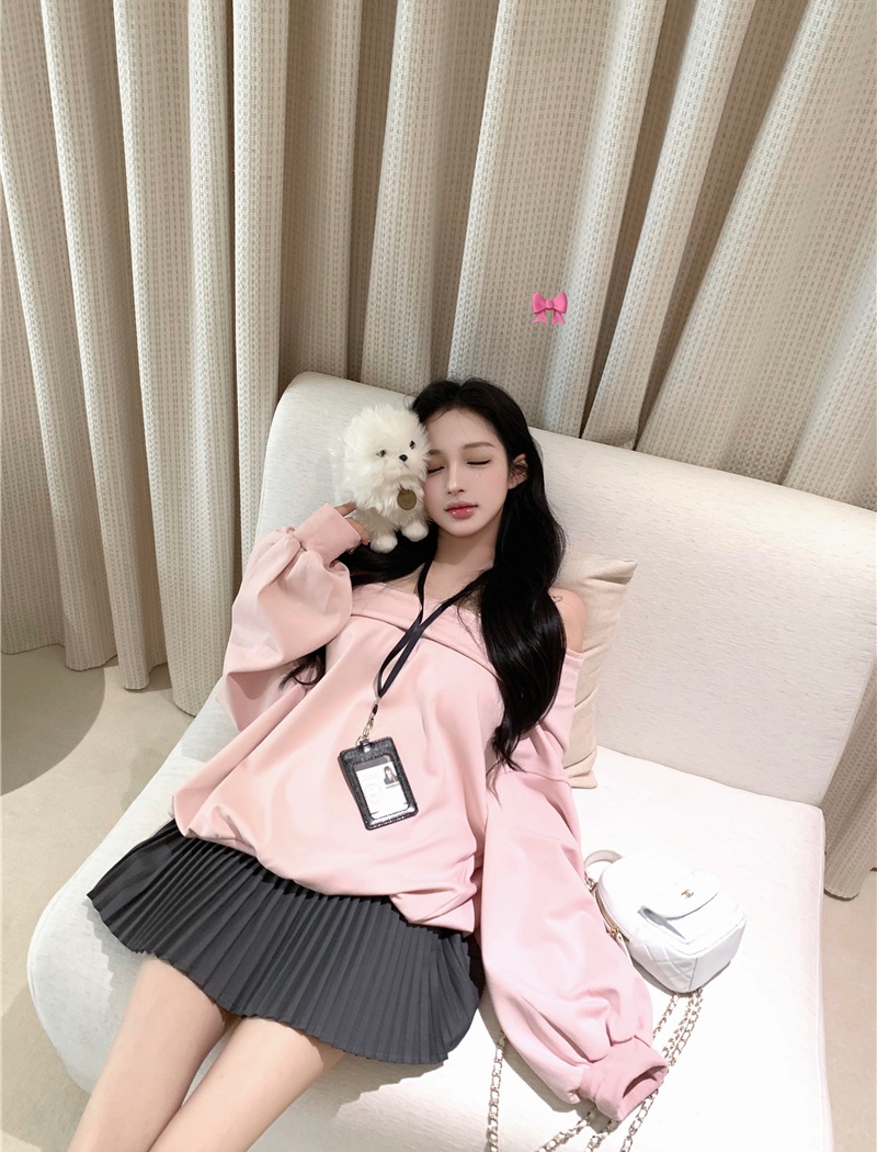 Horizontal collar hoodie show young skirt a set for women