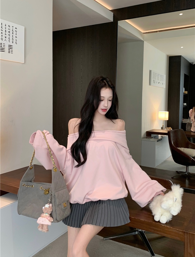 Horizontal collar hoodie show young skirt a set for women