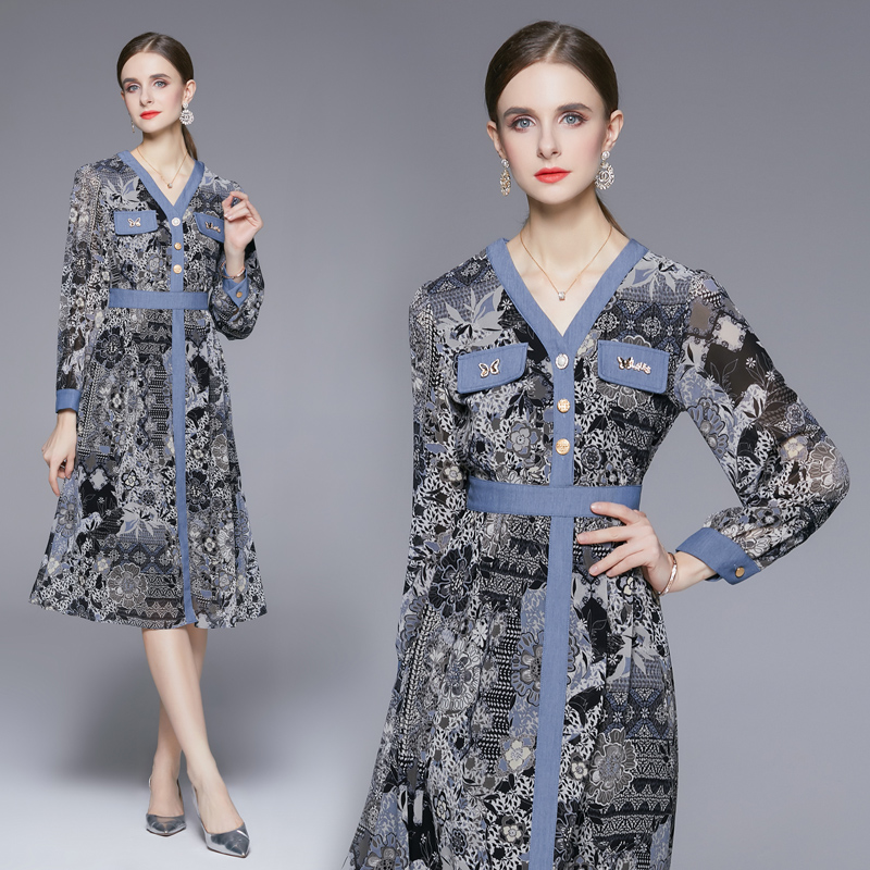 Slim retro temperament V-neck autumn dress