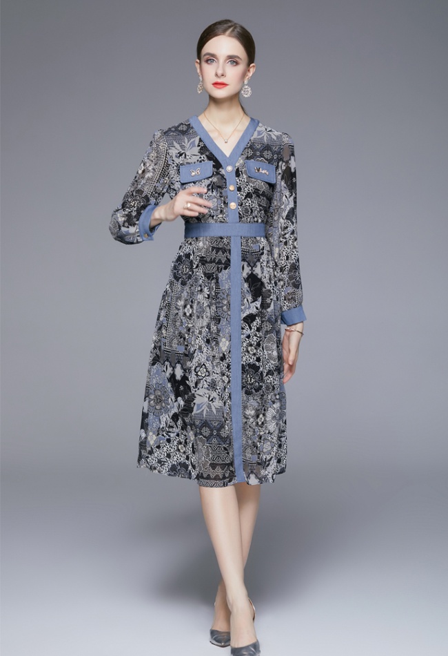 Slim retro temperament V-neck autumn dress
