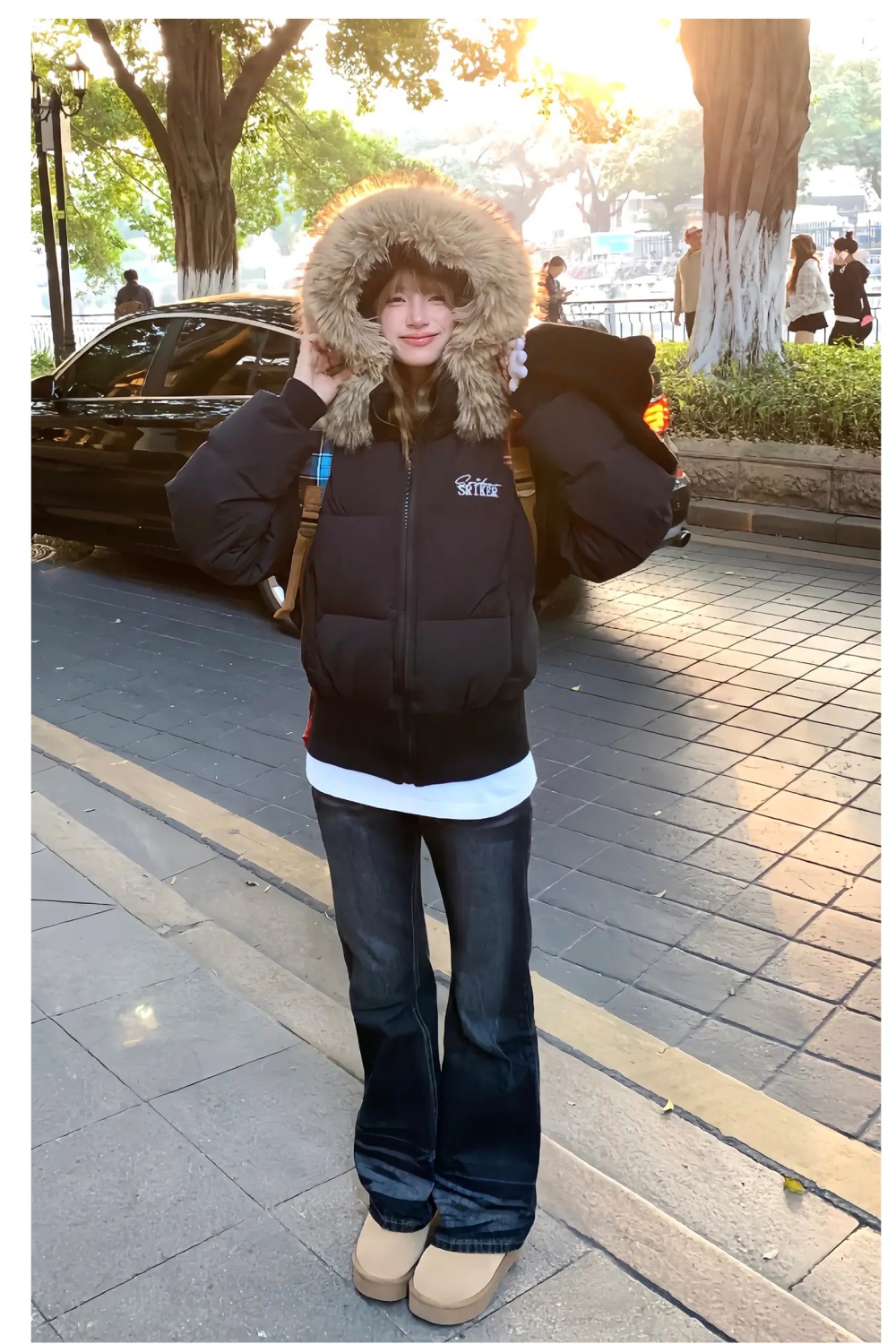Hooded pinched waist short cotton coat for women