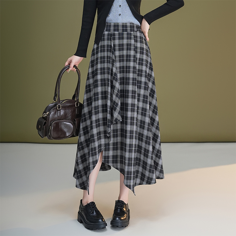 Plaid black-white long skirt autumn fashion skirt for women