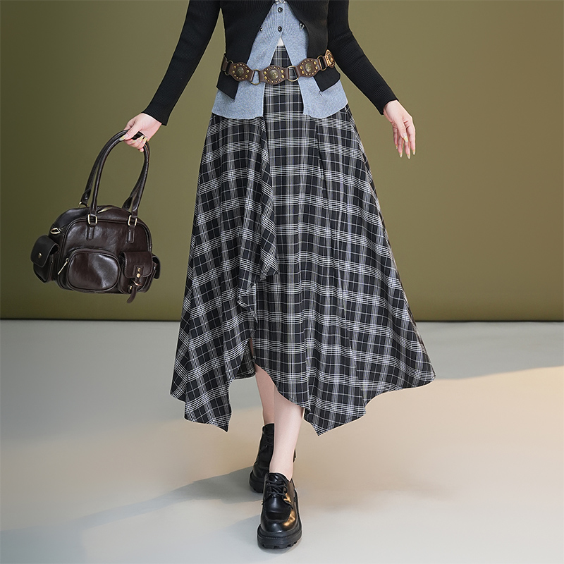 Plaid black-white long skirt autumn fashion skirt for women