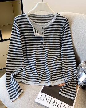 Casual round neck Pseudo-two long sleeve shirts for women
