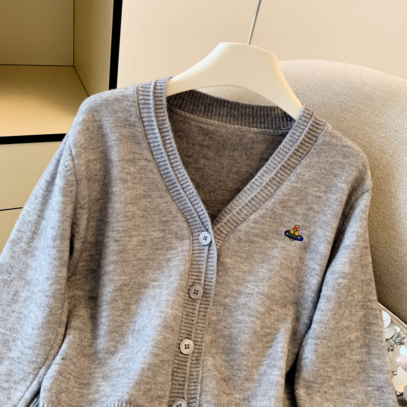 Autumn cardigan V-neck sweater for women