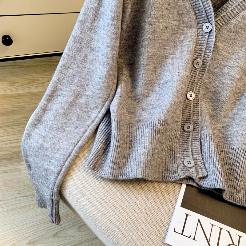 Autumn cardigan V-neck sweater for women