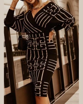 Long V-neck sweater dress long sleeve dress for women