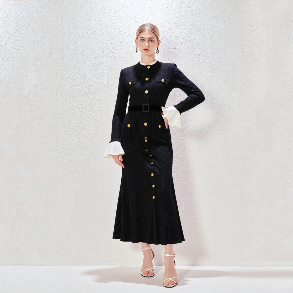 Long knitted dress autumn and winter elegant belt