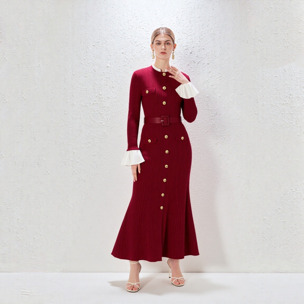 Long knitted dress autumn and winter elegant belt