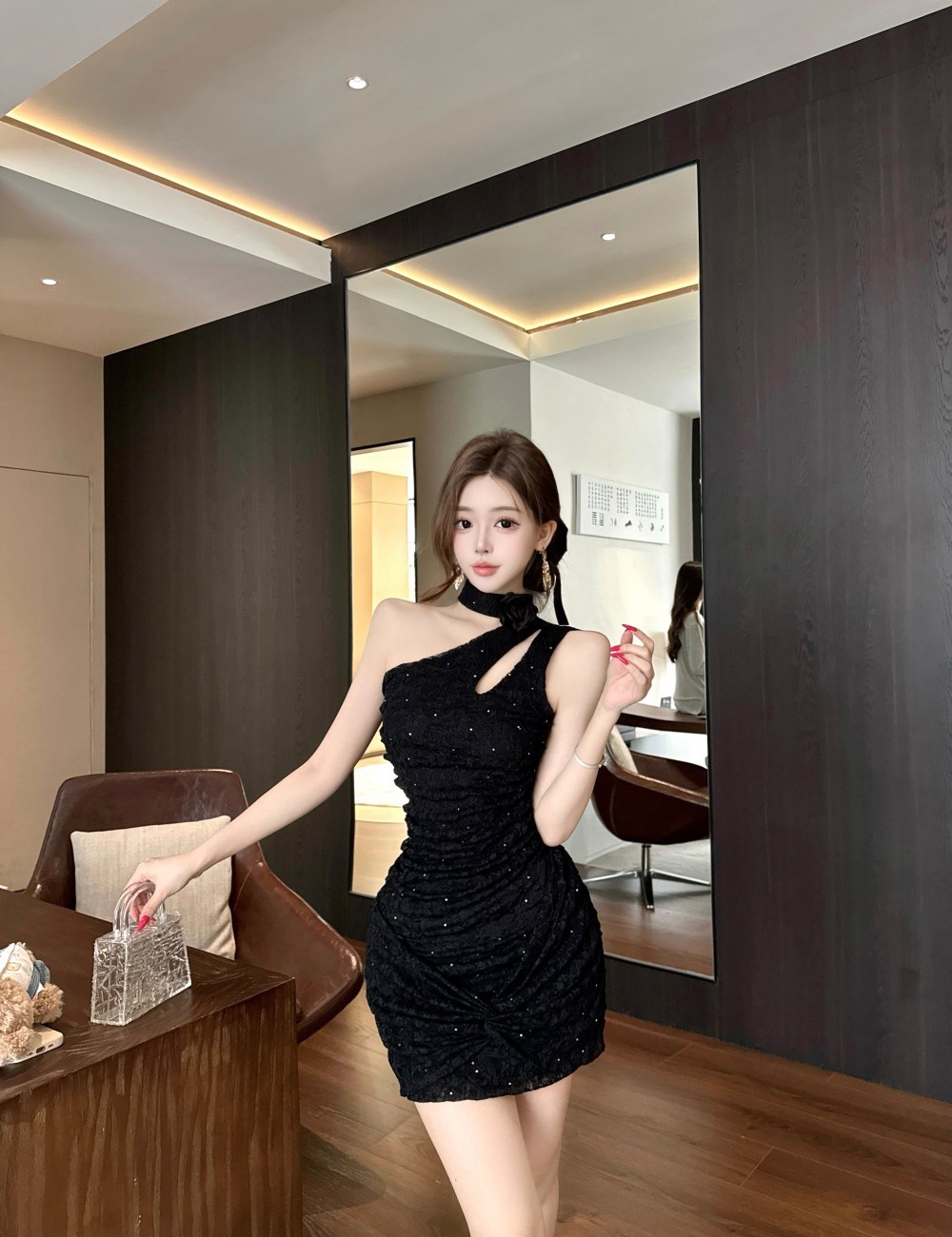 Sloping shoulder slim gauze halter hollow enticement dress