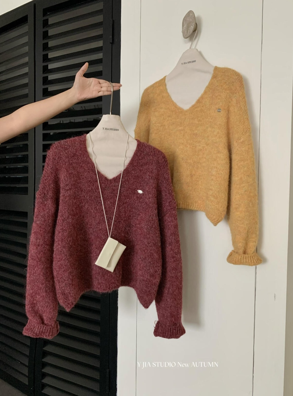 Korean style lazy V-neck Casual simple sweater for women