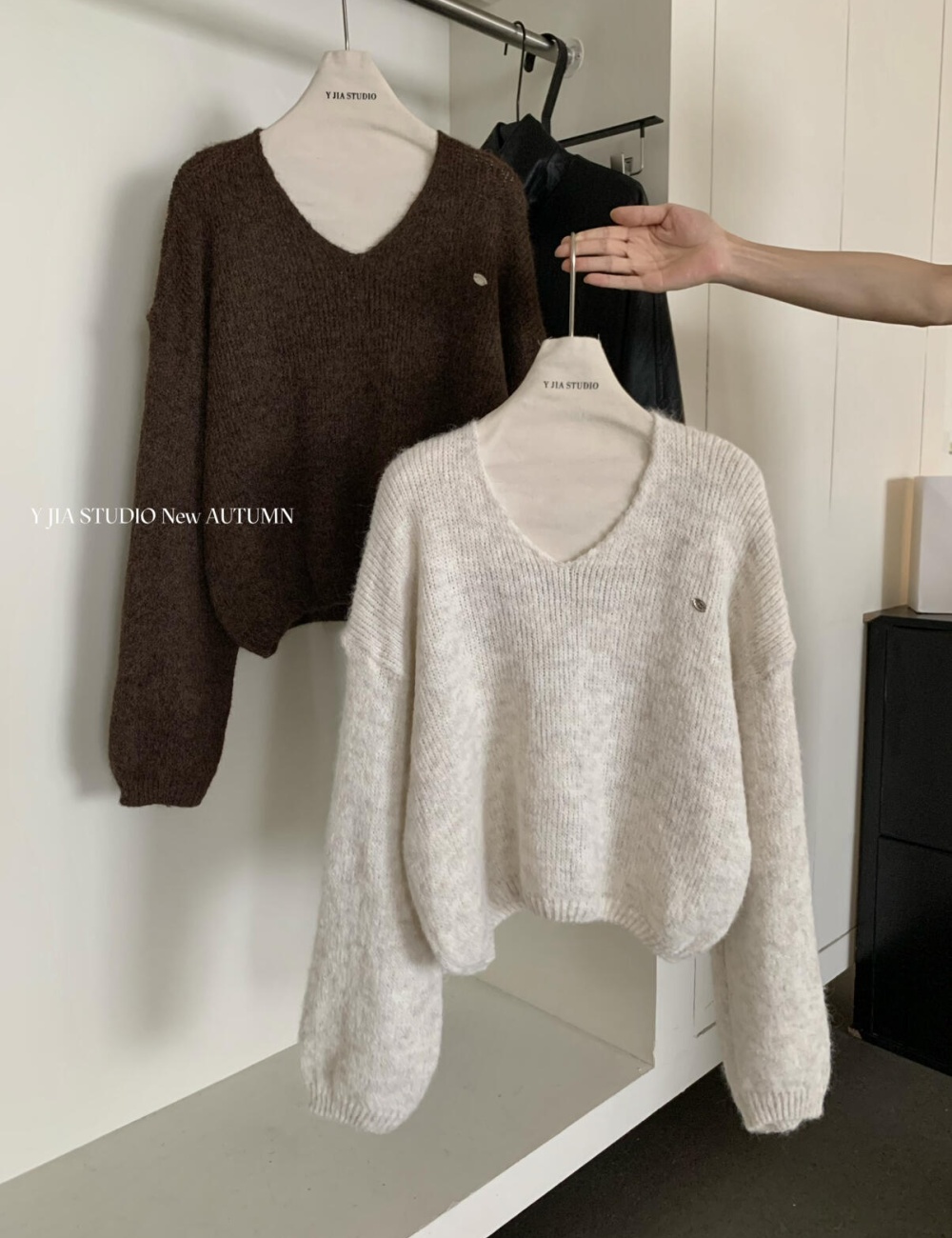Korean style lazy V-neck Casual simple sweater for women