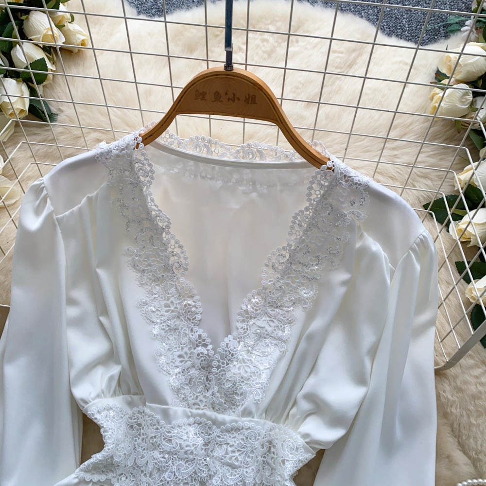 Satin trumpet sleeves shirt V-neck lace tops