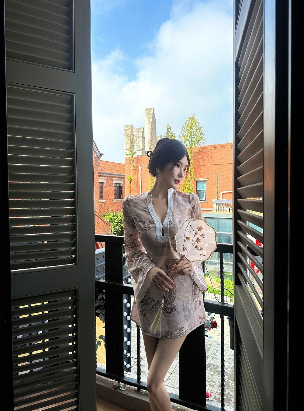 V-neck pinched waist dress printing long sleeve T-back